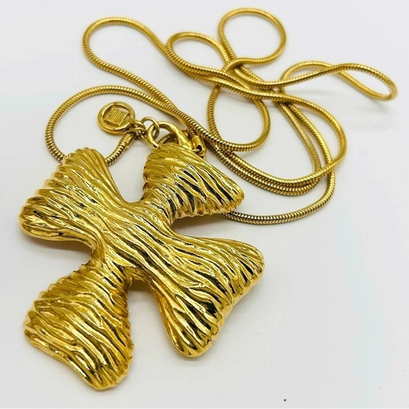 Givenchy Vintage Gold Cross Pendant Necklace - Picture 1 of 5